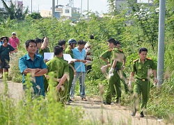 Rình trộm cô gái đi vệ sinh, bị phát hiện liền cướp lắc vàng giả