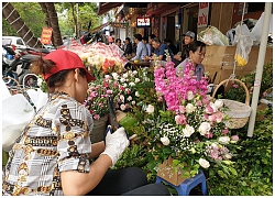 Thị trường quà tặng 8/3: Hoa làm từ thạch rau câu "lên ngôi"