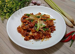 Kim chi xào thịt heo (Buta Kimuchi)