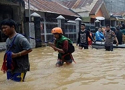 Lũ lụt tấn công miền Đông Indonesia