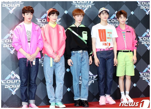 TXT bị chê nhạt nhẽo, an toàn: Big Hit đang hụt hơi hay giấu quân bài "tẩy"?