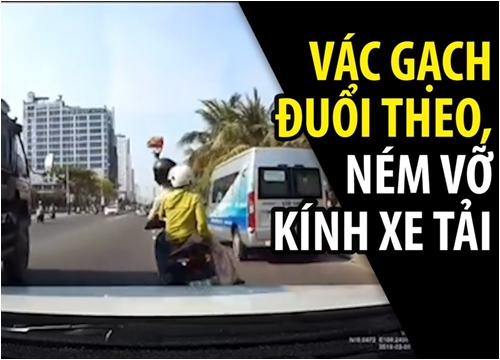 Vác gạch đuổi theo, ném vỡ kính xe tải trên đường ven biển Đà Nẵng