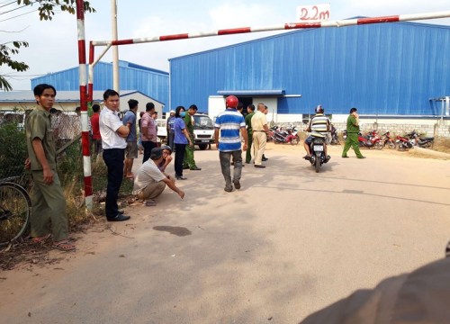 Bình Dương: Bảo vệ tử vong sau khi đu theo container