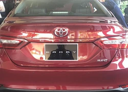 "Hàng hot" Toyota Camry 2019 bất ngờ lộ diện chi tiết tại Việt Nam