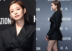 Jennie (Black Pink) lộ diện sau tin đồn chấn động: Vừa tươi tắn vừa sang chảnh, nhưng suýt hớ hênh vì váy quá ngắn