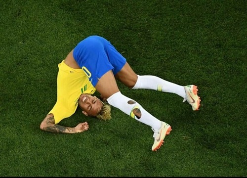 3 lý do khiến Neymar không đủ trình sánh ngang cùng Messi, Ronaldo