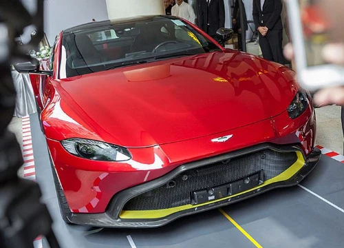 Chiêm ngưỡng Aston Martin New Vantage "Hyper Red" giá 15 tỷ, đối thủ Mercedes-AMG GT R