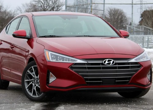 Đánh giá Hyundai Elantra 2019 bản Mỹ: Đẹp hơn, nhiều trang bị hơn, đủ là một lựa chọn tốt