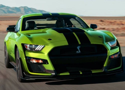 Ford Mustang 2020 khoác áo Grabber Lime nhân Ngày thánh Patriciô