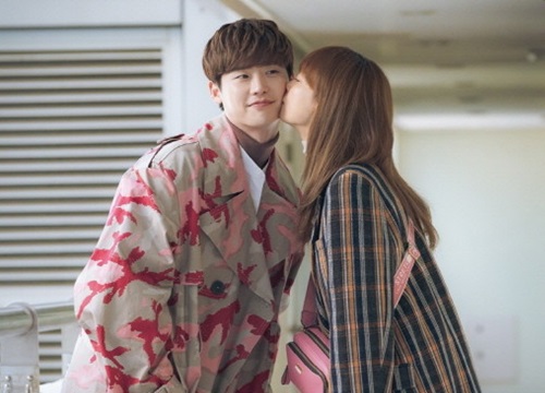 'Phụ lục tình yêu' tập cuối: Kết thúc viên mãn, Lee Jong Suk và Lee Na Young hạnh phúc bên nhau