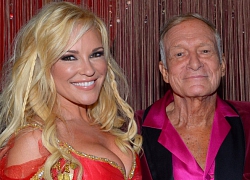 Bạn gái cũ Hugh Hefner nhìn thấy bóng ma trong biệt thự Playboy