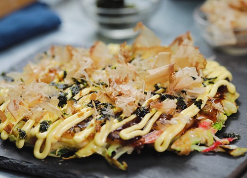 Có đến Nhật Bản thì đừng nhầm bánh xèo okonomiyaki với món này kẻo "tẽn tò"