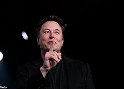 Elon Musk: Xây dựng nhà máy khó gấp trăm lần làm xe hơi