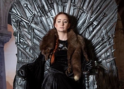 Sansa Stark (Game of Thrones) người đẹp nhưng toàn gặp khổ