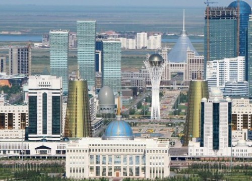 Tổng thống Kazakhstan từ chức: Sự lựa chọn khôn ngoan