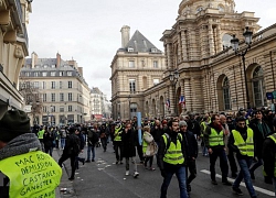 Cảnh sát Pháp cấm biểu tình "Áo vàng" tại Đại lộ Champs-Elysees