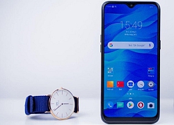 Cận cảnh chiếc Realme 3 đầu tiên xuất hiện tại Việt Nam