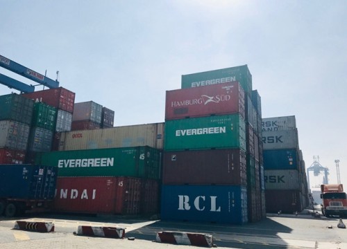 Hải quan Hải Phòng lại tìm chủ nhân hơn 200 container hàng tồn