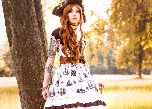 Steampunk Pirate Lolita: vừa dễ thương, vừa cổ điển