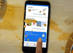 Google cách mạng hóa vệ sinh smartphone với Screen Cleaner - Tính năng lau màn hình thông minh chưa từng có