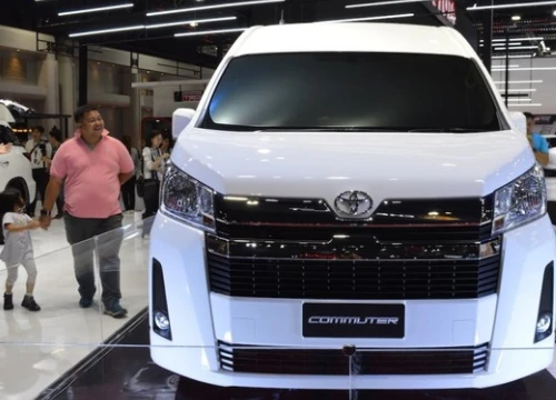 Toyota Hiace 2019 ra mắt tại Thái Lan, khi nào về Việt Nam?