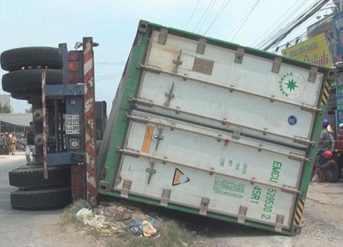 Vụ container đè chết 3 người: Tài xế dương tính ma tuý