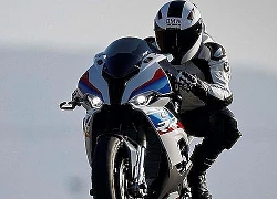 BMW S1000RR có hệ thống tự lái toàn phần!