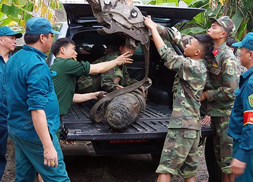 Quảng Ninh di dời thành công quả bom nặng 230kg từ thời chiến tranh