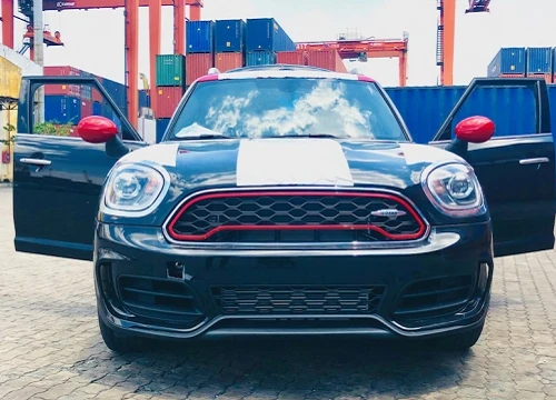 Xế hiệu suất cao MINI John Cooper Works đã về Việt Nam