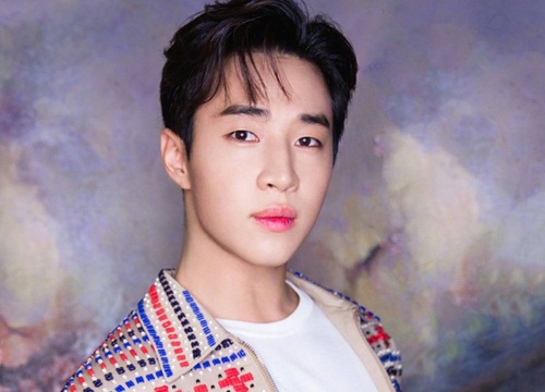 Henry lần đầu comeback tại 'nhà mới' sau hơn 1 năm rời khỏi SM Entrtainment