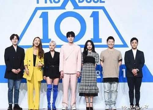 PRODUCE X 101 họp báo trước thềm phát sóng: Lee Dong Wook đẹp trai 'xuất sắc', lu mờ toàn bộ dàn thực tập sinh trẻ tuổi!