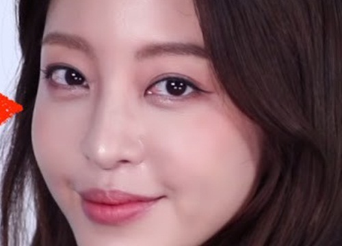 Han Ye Seul làm clip dạy trang điểm nhưng mặt mộc xuất sắc của cô mới là điều chiếm spotlight