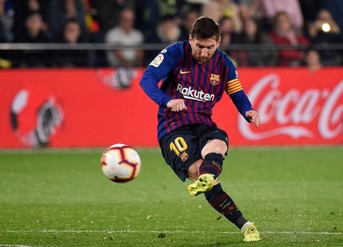 Huyền thoại Real Madird chê Ronaldo dở hơn Messi