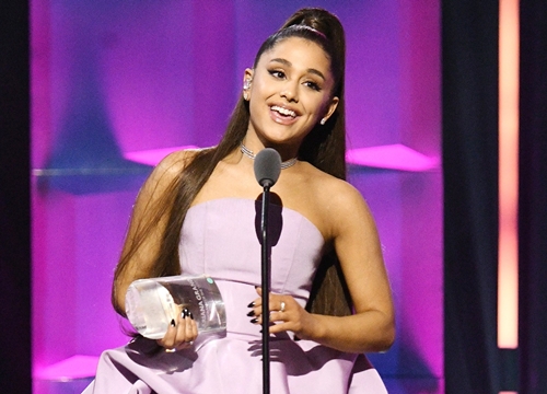 Sự thật bất ngờ về số lần thắng giải tại Billboard Music Awards của Ariana Grande