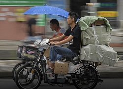 'Tuổi trẻ trôi dạt' của Shipper làm việc 10 tiếng/ngày ở Trung Quốc