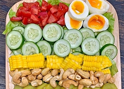 Chỉ cần thuộc lòng công thức này thôi là bạn có thể làm vô số món salad "ngon tuyệt cú mèo"