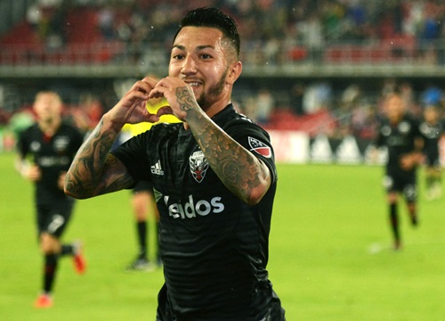 Luciano Acosta: "Tôi hạnh phúc khi nhận được sự quan tâm từ Man United"