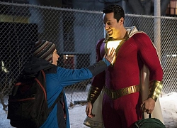 'Shazam!': Billy Batson từng... chết vì cái áo choàng