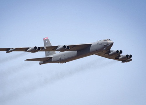 Taliban tuyên bố phá hủy B-52 của Mỹ