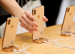 Vì sao Apple dễ dàng bị hai sinh viên Trung Quốc qua mặt, bảo hành cả Iphone hàng fake?