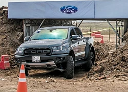 Ford Ranger Raptor 2019: "Gã cơ bắp" dũng mãnh, sành điệu