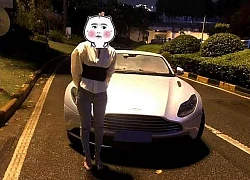 Hot girl nhanh chóng "đổi tài" cho em gái cầm lái siêu xe Aston Martin DB11 khi thấy cảnh sát kiểm tra