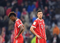 Lewandowski choảng đồng đội ngay trên sân tập