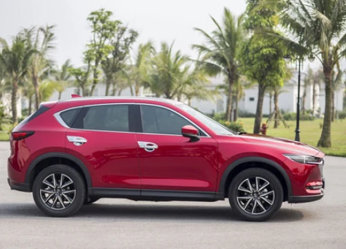 Mazda giảm giá 3 mẫu xe ở Việt Nam trong tháng 4, cao nhất 40 triệu