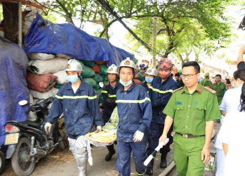 Mẹ nạn nhân vụ cháy ở Trung Văn : "Nó hứa giỗ Tổ Hùng Vương sẽ về..."