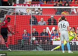 Pogba tiết lộ lý do thay đổi cách đá penalty ở trận thắng West Ham