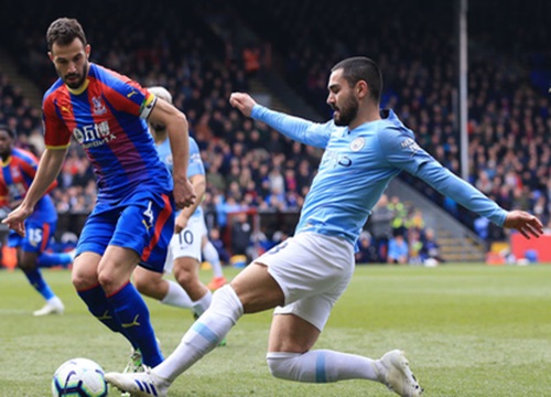 Thắng dễ Palace, Man City ngồi chơi đợi Liverpool "ngã ngựa"