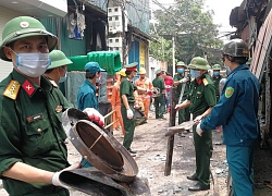 Vụ cháy ở Trung Văn : 300 người xuyên trưa khoan cắt, tìm kiếm thi thể