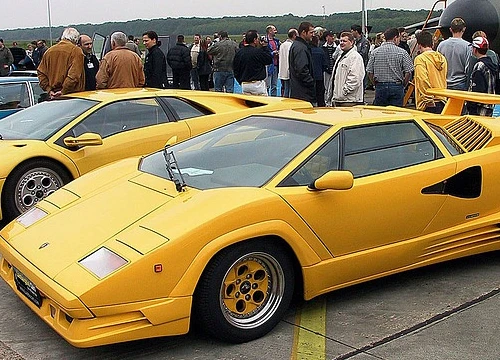 Chiếc Lamborghini Countach phiên bản đặc biệt này chỉ có giá 120 triệu đồng nhưng bạn có dám thử vận may?