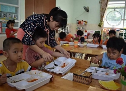 "Giáo viên mầm non vất vả nhất trong các bậc học"